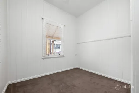 Property photo of 35 Daventry Street West End QLD 4101