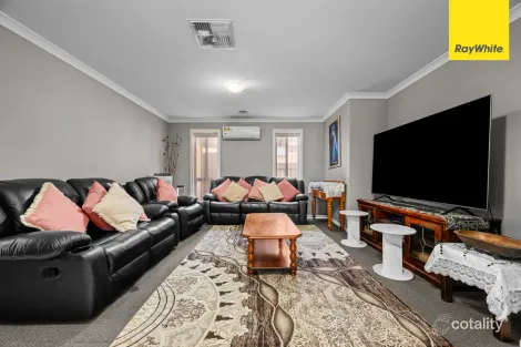 Property photo of 11 Leon Drive Weir Views VIC 3338