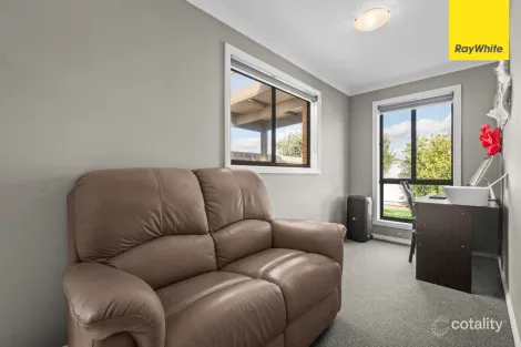 Property photo of 11 Leon Drive Weir Views VIC 3338