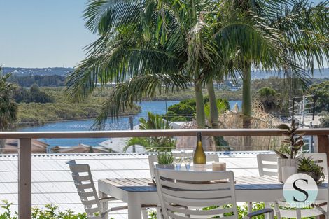 Property photo of 7 Jan Close Caves Beach NSW 2281