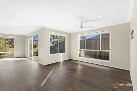 Property photo of 42 Tracey Crescent Varsity Lakes QLD 4227