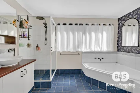 Property photo of 130 Howson Drive Brunswick WA 6224