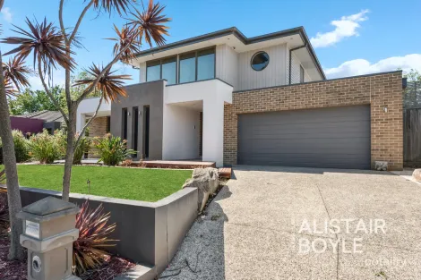 Property photo of 6 Fallingwater Drive Pakenham VIC 3810