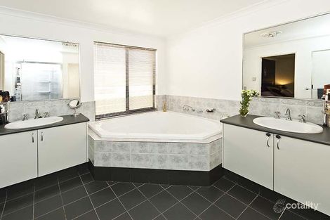 Property photo of 30 Fairburn Crescent Baldivis WA 6171