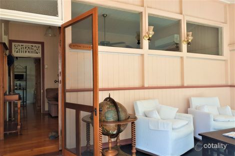 Property photo of 27 Hall Avenue Norman Park QLD 4170