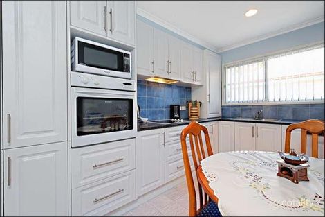 Property photo of 148 Grieve Parade Altona VIC 3018