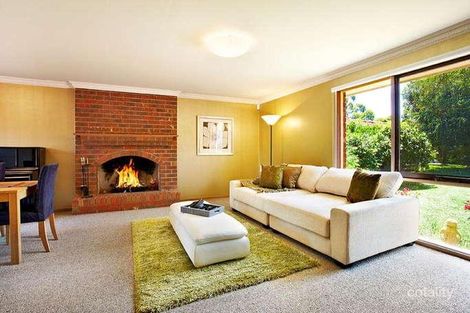 Property photo of 5 Dowling Grove Doncaster East VIC 3109
