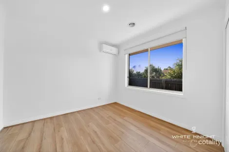 Property photo of 13 Elissa Way St Albans VIC 3021