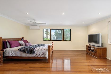 Property photo of 68 Pleystowe Crescent Hendra QLD 4011