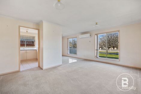 Property photo of 18 Weir Court Kangaroo Flat VIC 3555