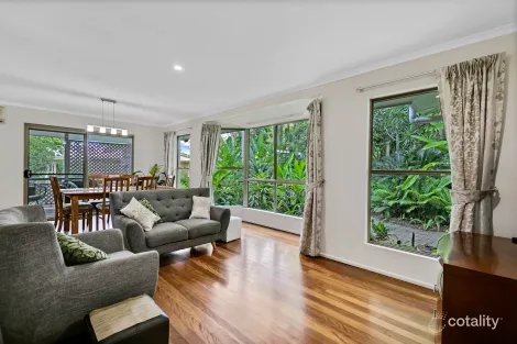 Property photo of 8 Hall Court Burnside QLD 4560