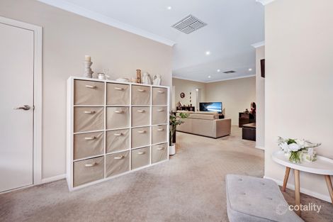 Property photo of 33 Pepperbush Circuit Cranbourne VIC 3977
