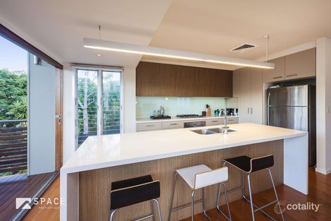 Property photo of 52 Rockbourne Terrace Paddington QLD 4064