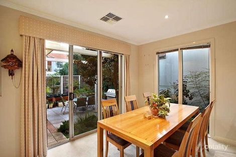 Property photo of 4 Strathaird Mews Port Melbourne VIC 3207