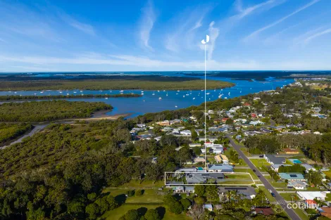 52 Pelican Pde, Jacobs Well, QLD 4208