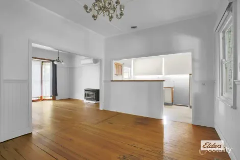 Property photo of 27 Fowler Street Moe VIC 3825