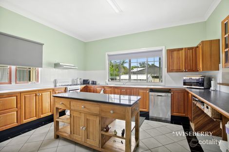 Property photo of 4 Grace Street Mannering Park NSW 2259