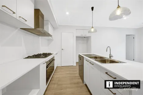 Property photo of 5 Joondalup Street Strathtulloh VIC 3338
