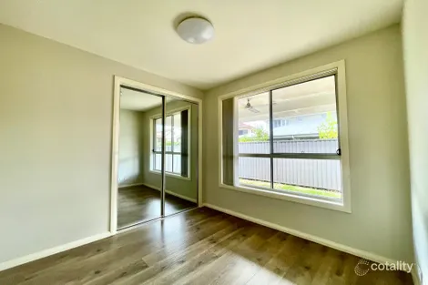 Property photo of 12 Myddleton Avenue Fairfield NSW 2165