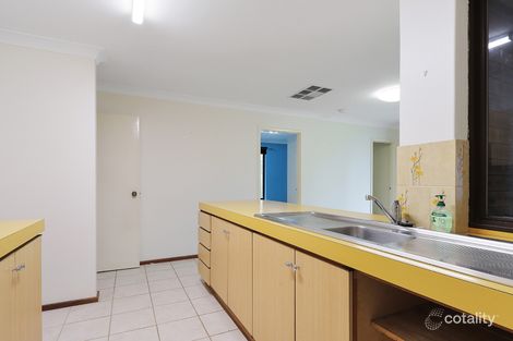 Property photo of 5 Sturt Close Gosnells WA 6110