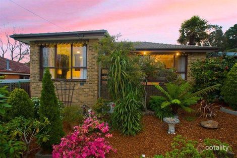 Property photo of 24 Avalon Grove Ringwood North VIC 3134