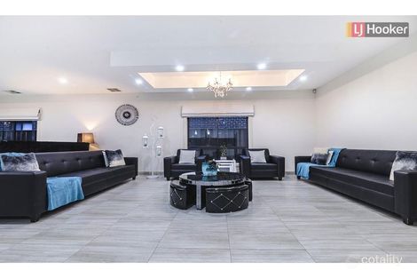 Property photo of 5 Recreation Street Roxburgh Park VIC 3064