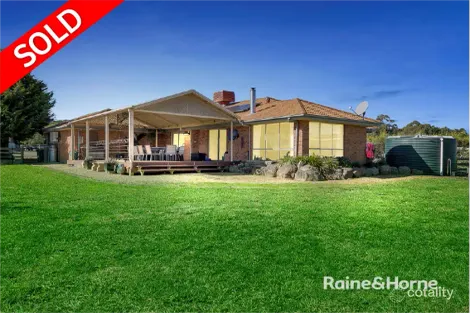 5 BELLYN CT, BEVERIDGE, VIC 3753