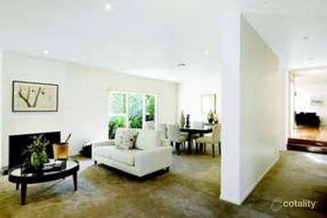 Property photo of 8 Cloverdale Avenue Toorak VIC 3142