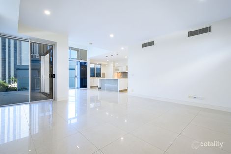 Property photo of 4/17 Anne Avenue Broadbeach QLD 4218