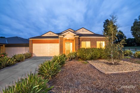 15 Sagan Dr, Cranbourne North, VIC 3977