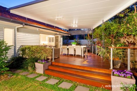 Property photo of 4 Raglan Street St Lucia QLD 4067