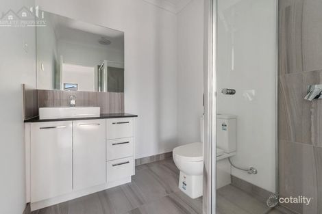 Property photo of 21 Dahlia Crescent Mickleham VIC 3064