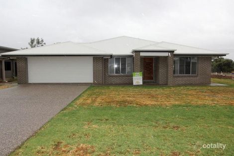 20 Thornton St, Emerald, QLD 4720