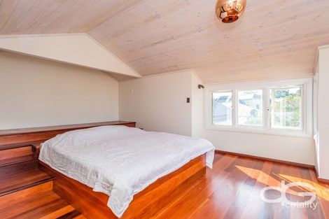 11 Higham Rd, North Fremantle, WA 6159