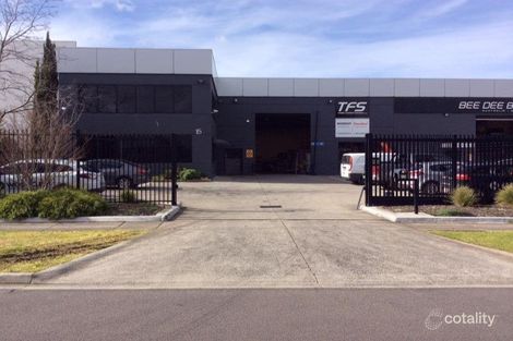 15 Lambeck Dr, Tullamarine, VIC 3043