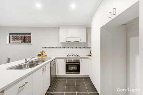 Property photo of 38 Gisborne Way Caroline Springs VIC 3023