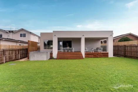 Property photo of 25 Walpole Avenue Rosebud VIC 3939