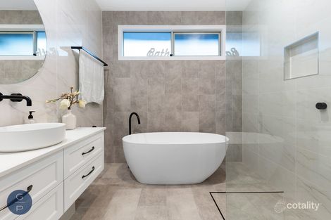 Property photo of 1892 Highlands Lane Hope Island QLD 4212