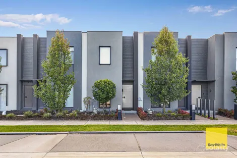 301 Waterhaven Bvd, Point Cook, VIC 3030