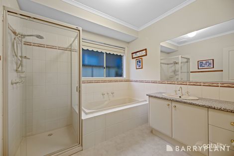 Property photo of 73 Walker Drive Drouin VIC 3818
