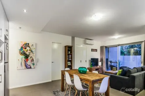 Property photo of 1/30 Lambeth Circle Wellard WA 6170