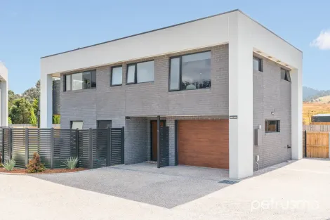 Property photo of 1/37 Hallett Drive Rokeby TAS 7019