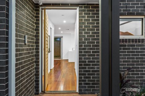 2/4 Carmen St, Newport, VIC 3015