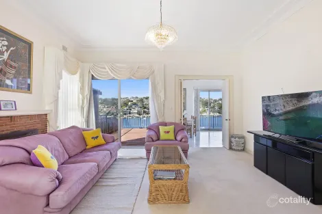 Property photo of 2 Coolawin Road Northbridge NSW 2063