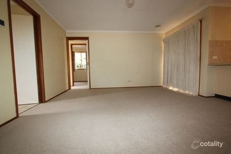 Property photo of 14 Franklin Court Jerrabomberra NSW 2619