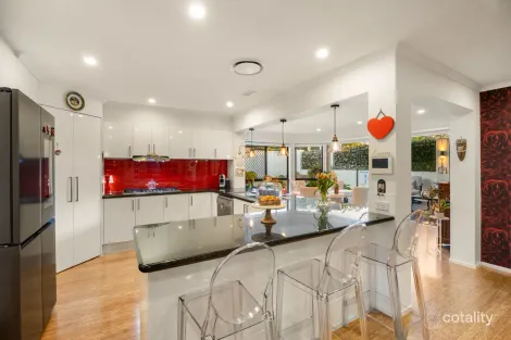Property photo of 24 Blackbutt Place Brookfield QLD 4069