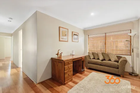 Property photo of 21 Alderley Close Ellenbrook WA 6069