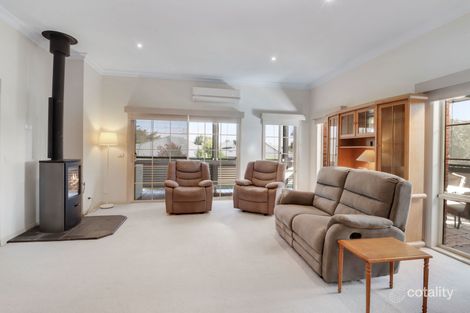 Property photo of 11 Kent Court Mansfield VIC 3722