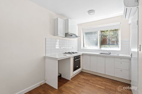 13/4 Wando Gr, St Kilda East, VIC 3183