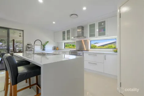 Property photo of 60 Cavella Drive Glen Eden QLD 4680